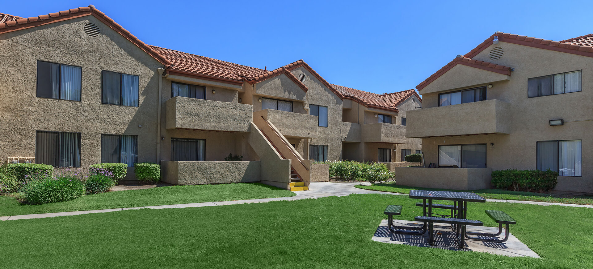 The Village - Apartments in Santa Clarita, CA